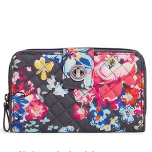 Vera Bradley Iconic Turnlock Wallet Pretty Posies